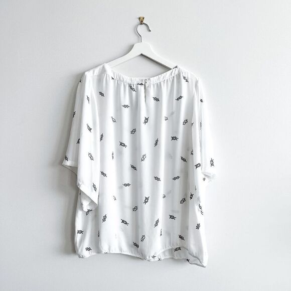 Reitmans Women's Keyhole Back Short Sleeve Printed Blouse White Size 3X - Picture 2 of 6